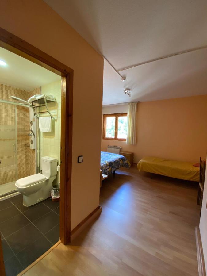 Hotel Villaneila Екстер'єр фото