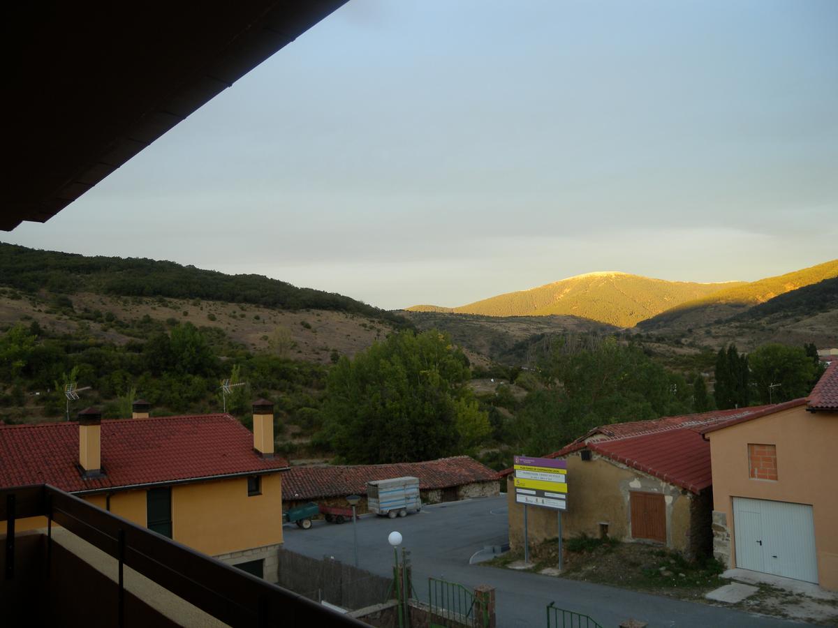 Hotel Villaneila Екстер'єр фото